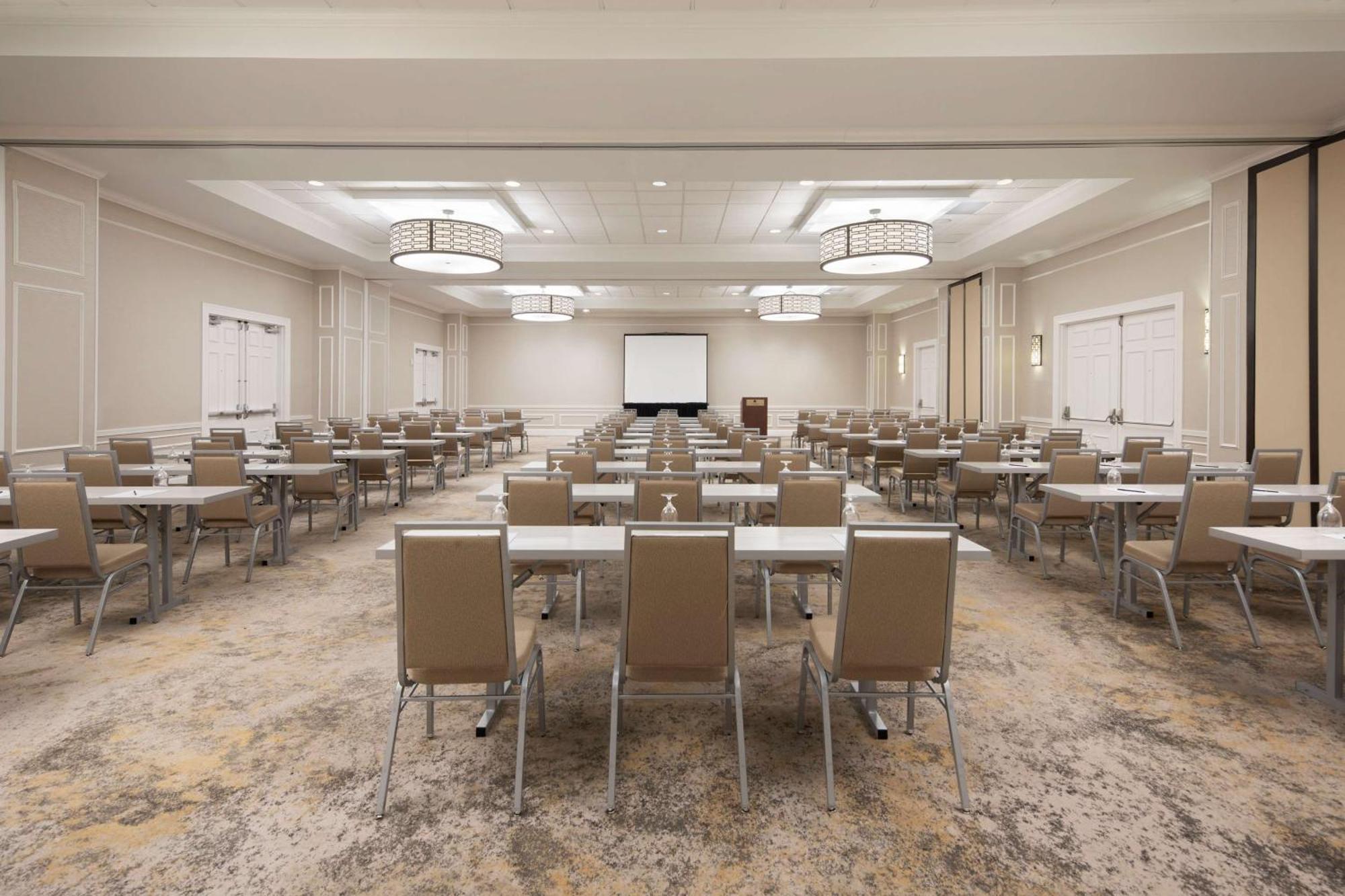 Doubletree By Hilton Atlanta/Roswell - Alpharetta Area Hotel Exterior photo