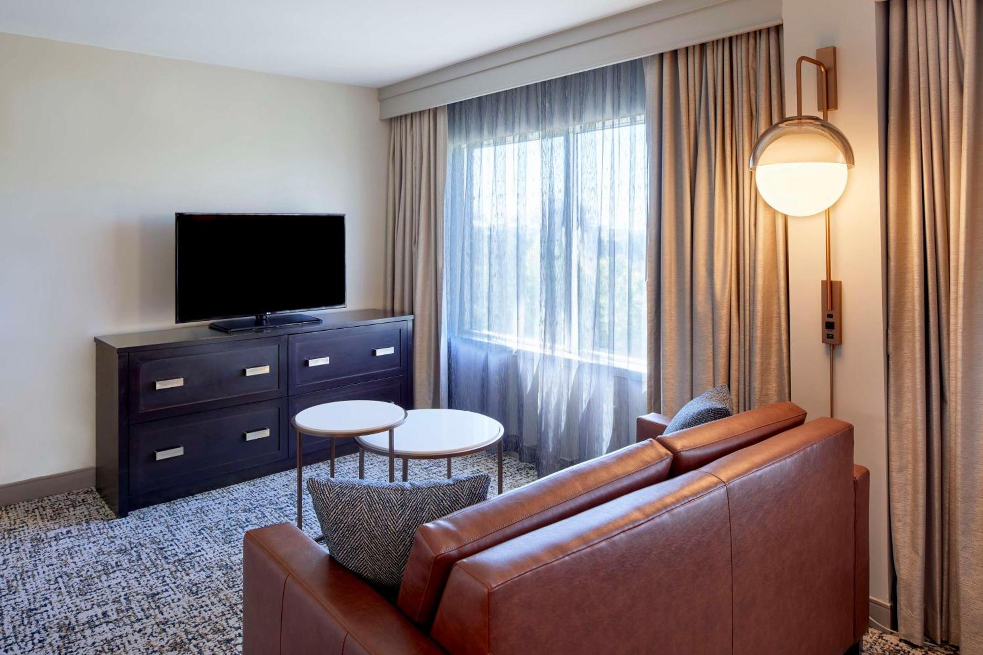 Doubletree By Hilton Atlanta/Roswell - Alpharetta Area Hotel Exterior photo